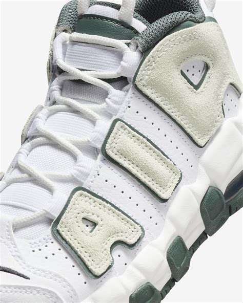 Nike Air More Uptempo Younger Kids' Shoes.